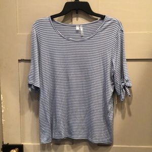 3/$20 Silverwear open sleeve shirt